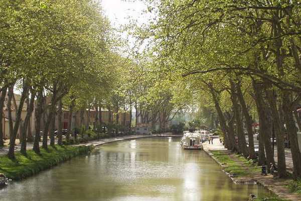 le canal du midi à Béziers